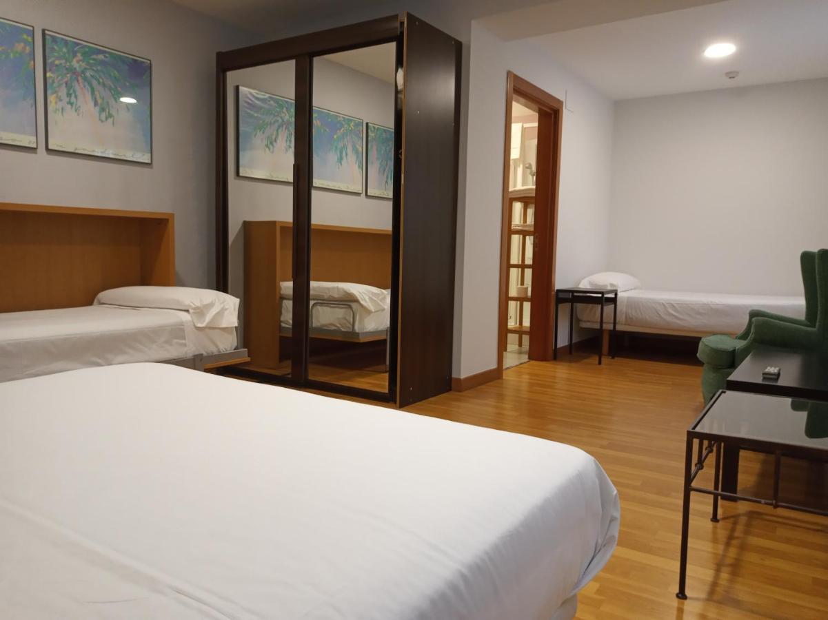 Pension Begona - Centro Ciudad Bilbao Room photo